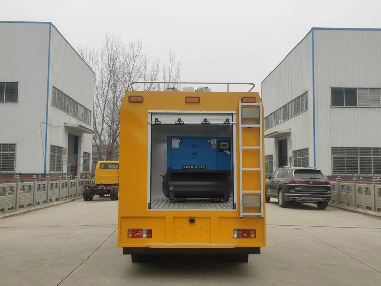 熱電電力搶修車 大通皮卡救險(xiǎn)車 供熱管道應(yīng)急搶險(xiǎn)車 輸油氣管線應(yīng)急搶險(xiǎn)車